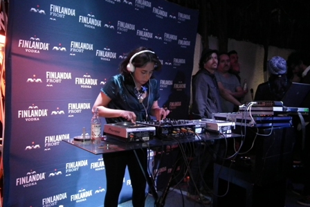 CREME DELUXE SESSIONS